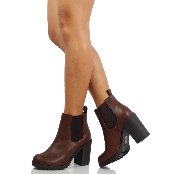 Brown Chelsea Pull on Tab Lug Block Ankle - Picture 7 of 8